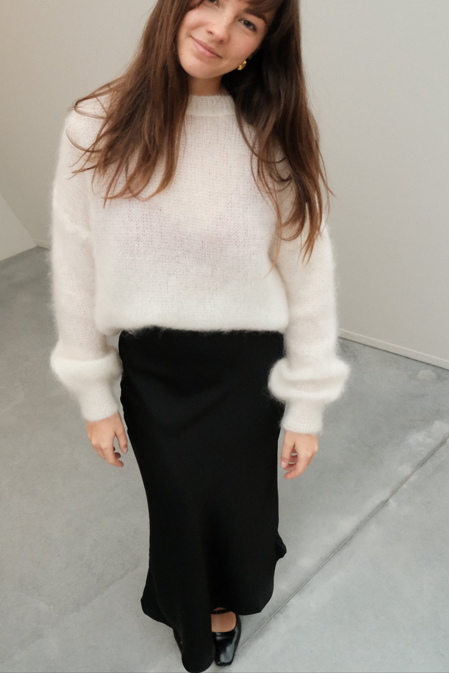 LUANA SATIN SKIRT BLACK