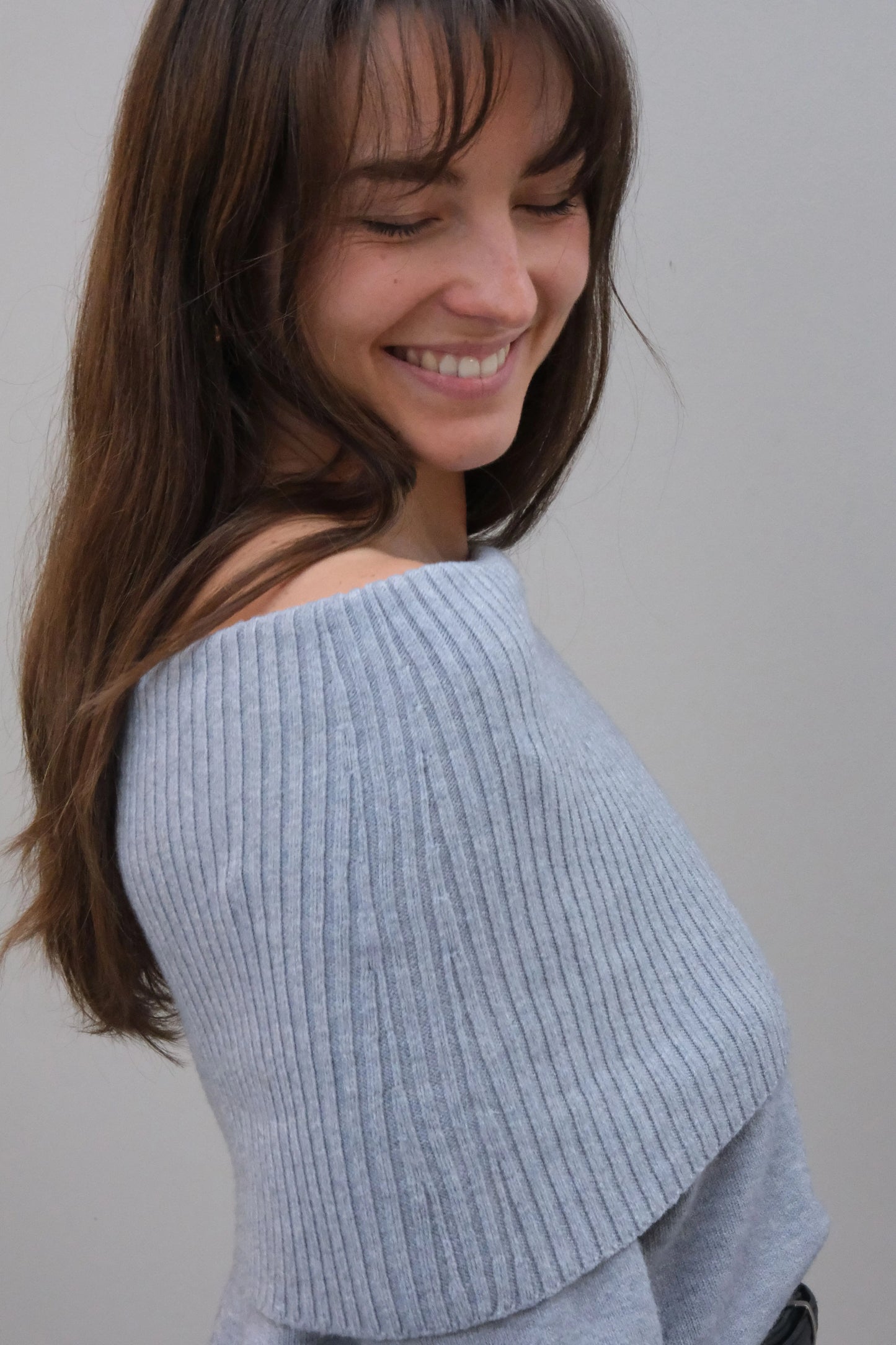 LOLA OFF SHOULDER JUMPER - GREY J'AIME