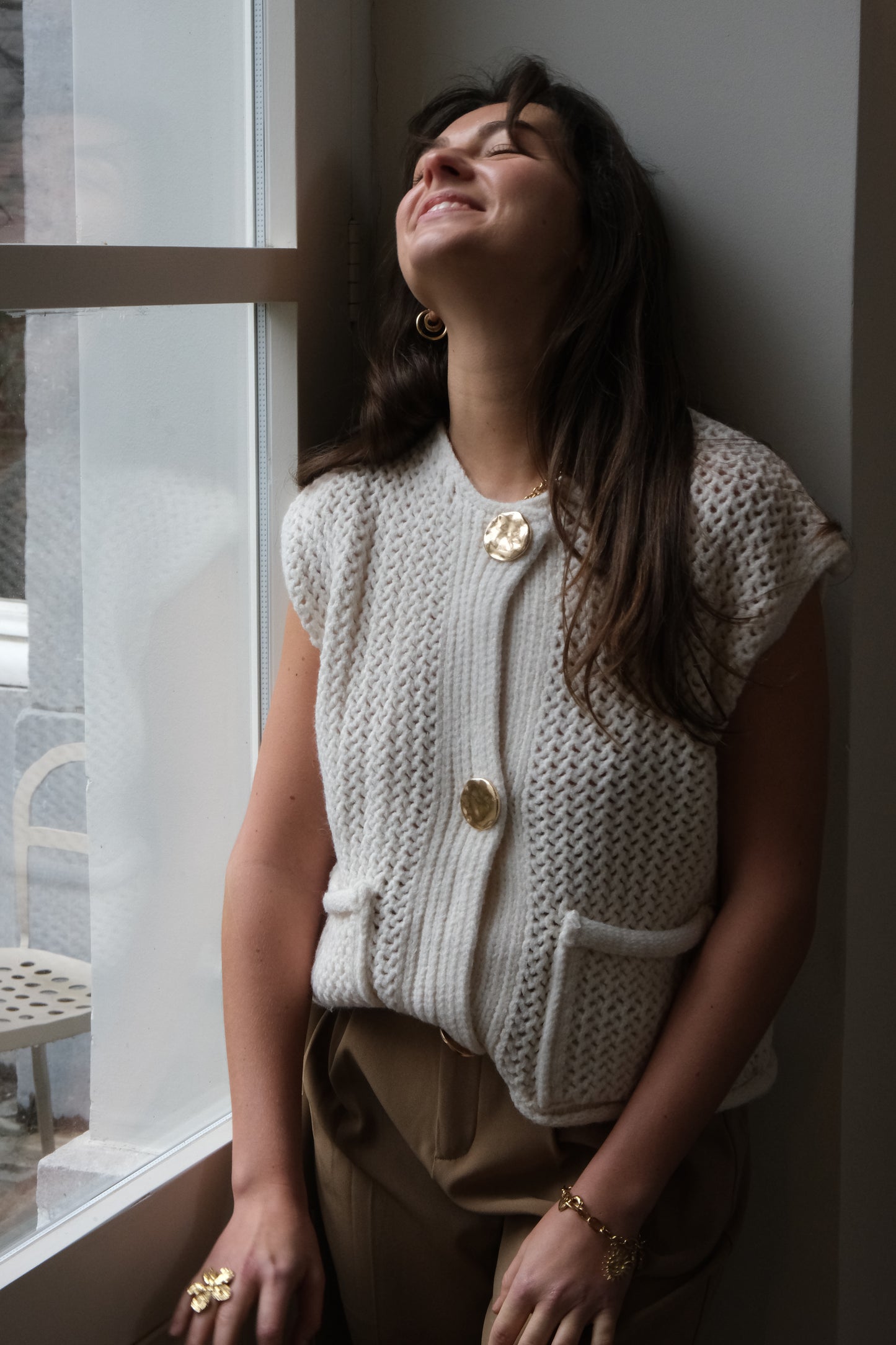 BUTTON KNIT TOP