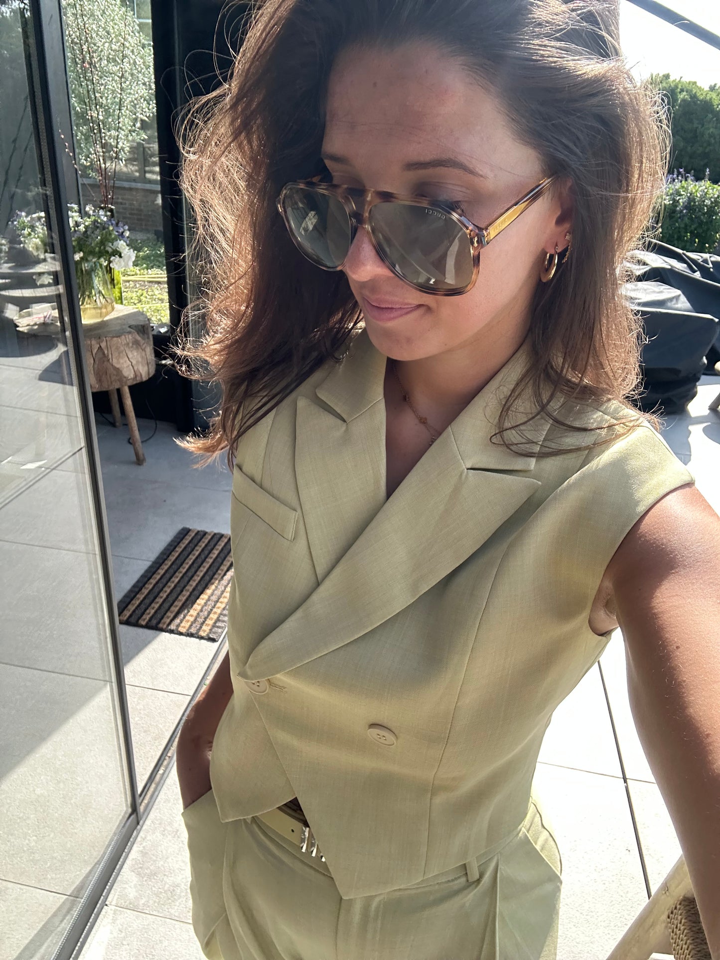 SUNNY SET