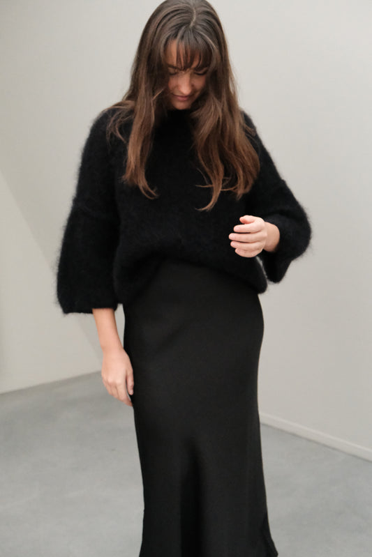 LUANA SATIN SKIRT BLACK